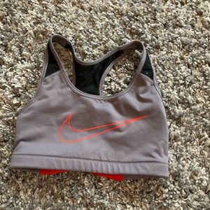 Nike sports bra small cool design